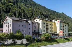 Hotel Alpina Schiers